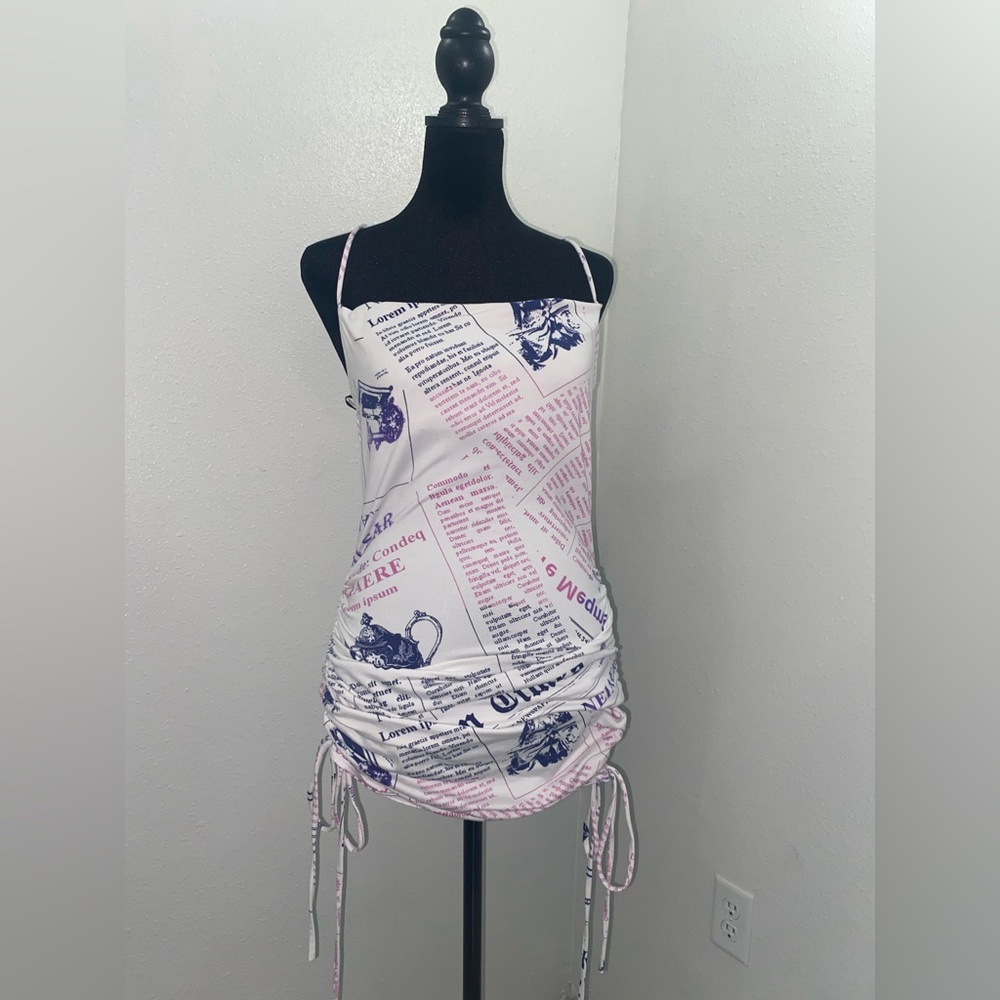 Forever 21 Graphic Print Camisole - White and Purple